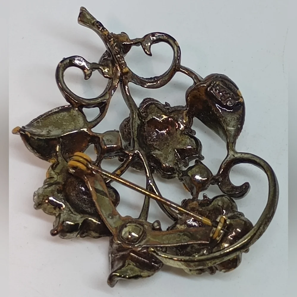 * vintage signed Coro flower bouquet clear rhinestones pin brooch